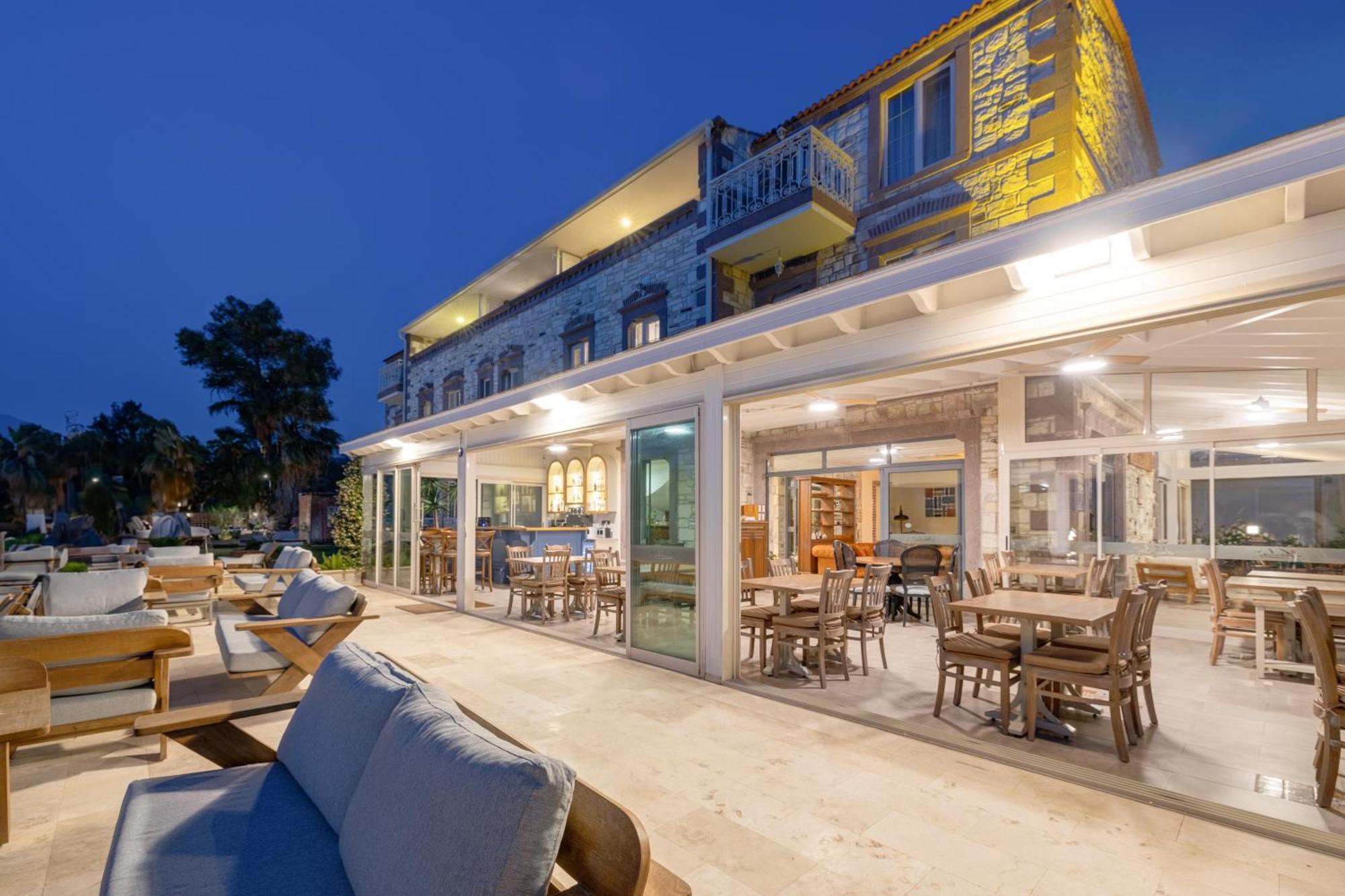 Navalia Hotel 포카 외부 사진